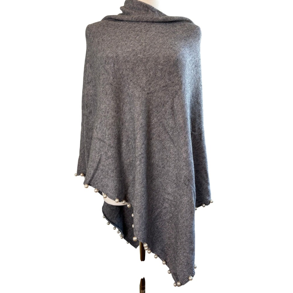 La Fiorentina Gray Pearl Trim Asymmetrical Knit Poncho EUC Feminine Quiet Luxury